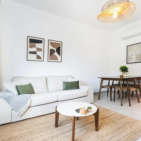 Apartman Two-bedroom Near The - Casa Rime