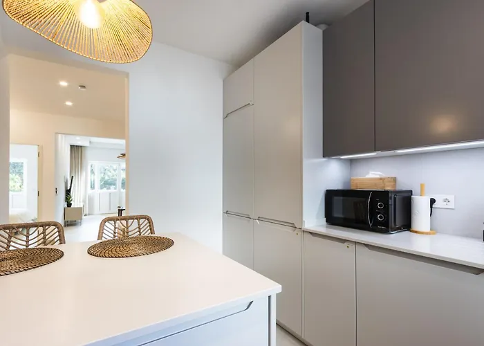 Two-bedroom Near The - Casa Rime *