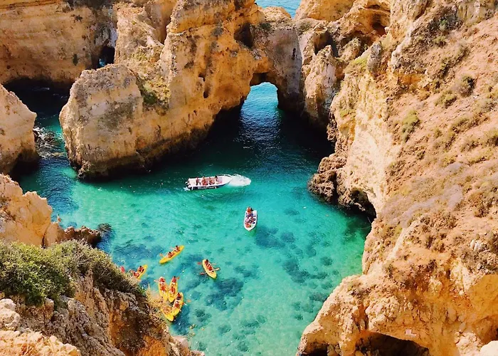 Two-bedroom Near The - Casa Rime *